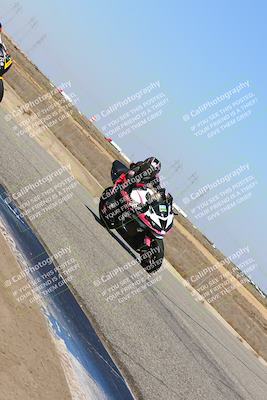 media/Mar-07-2022-Fun Track Dayz (Mon) [[9cc4a7dca7]]/Novice Group/145pm (Grapevine)/